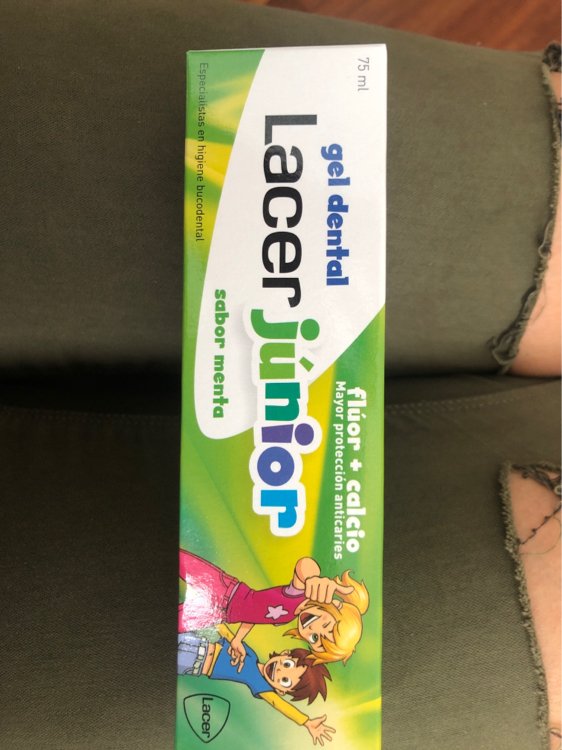 Lacer junior gel dentífrico sabor menta con flúor y calcio