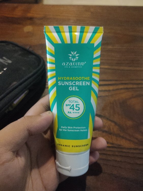 azarine hydrasoothe sunscreen gel review