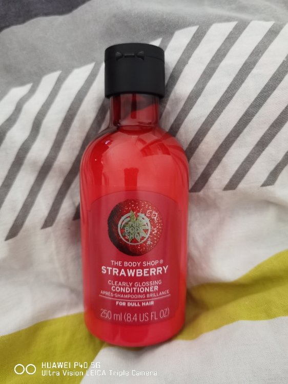 The Body Shop Clearly Glossing Conditioner - Strawberry - Après-Shampooing  Brillance - 250 ml - INCI Beauty