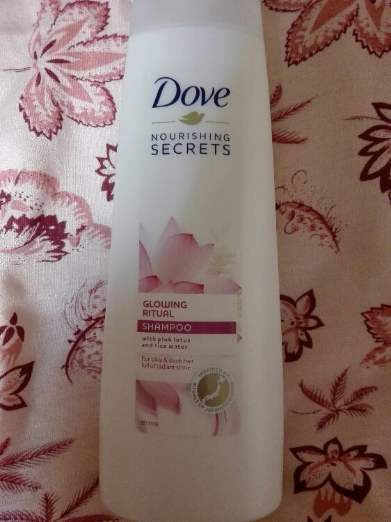 Dove Shampoo - Glowing Ritual Lotus Flower - INCI