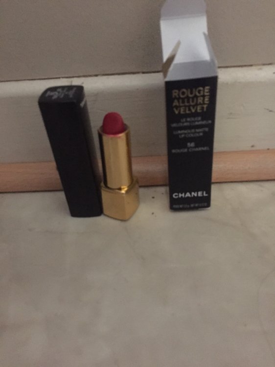 Chanel Rouge Allure Velvet (Matte finish) code 56 Rouge Charnel