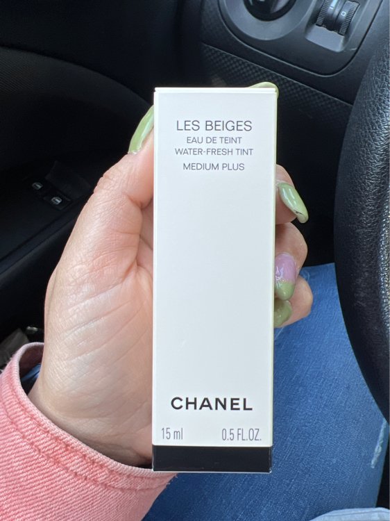Chanel Eau de teint médium plus - INCI Beauty