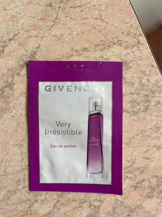 Givenchy Very Irresistible Sensual - Eau de parfum pour femme - Echantillon  - INCI Beauty