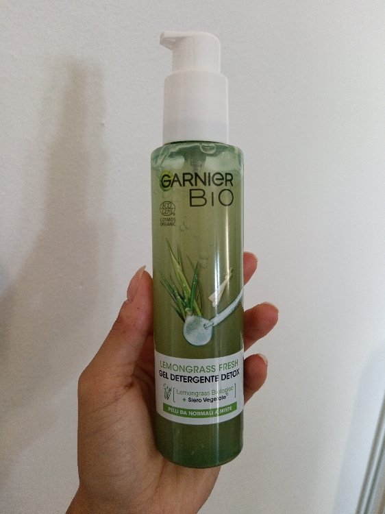 Garnier Bio Gel Detergente Detox Al Lemongrass con Acqua di Fiordaliso e  Glicerina Vegetale - 150 ml - INCI Beauty