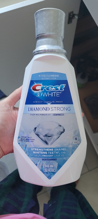 Crest 3D White Luxe Diamond Strong Anticavity Fluoride Clean MINT ...