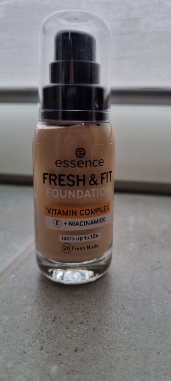Essence Fresh & Fit Foundation Vitamin Complex E + Niacinamide - 20 Fresh  Nude - 30 ml - INCI Beauty