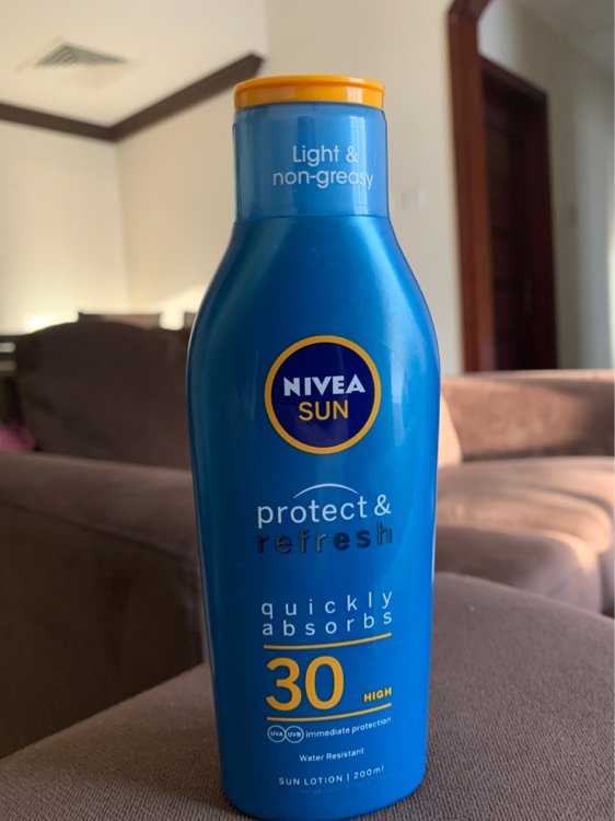 Nietje Tahiti Honger Nivea Sun Protect & Refresh - Crème solaire SPF30 - INCI Beauty
