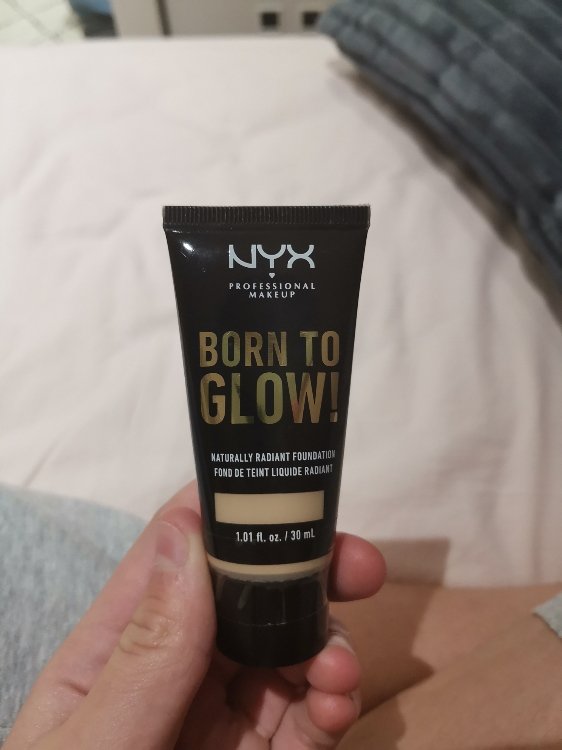 NYX Cosmetics Born to Glow! Naturally Radiant Foundation - BTGRF06 Vanilla  - 30 ml - INCI Beauty