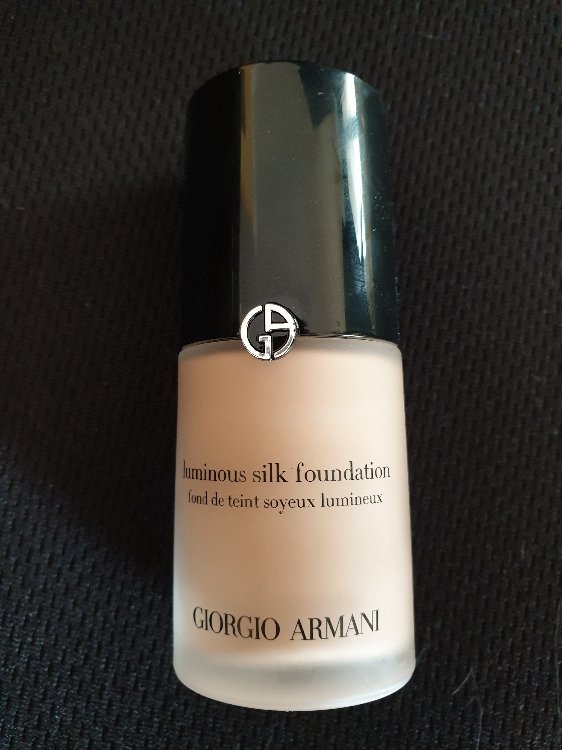 Giorgio Armani Luminous Silk Foundation (30 ml)  - INCI Beauty