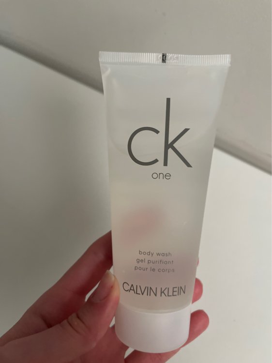 Calvin Klein One Body Wash Gel Purifiant pour le Corps - INCI Beauty