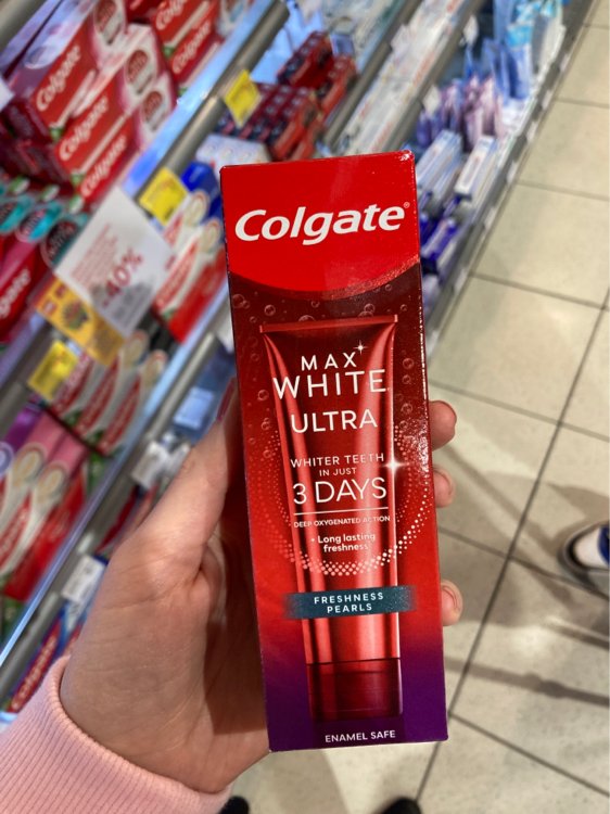 Colgate Max White Ultra Freshness Pearls - INCI Beauty
