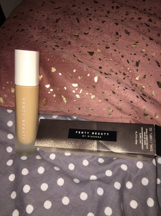 Fenty beauty cheap foundation 220