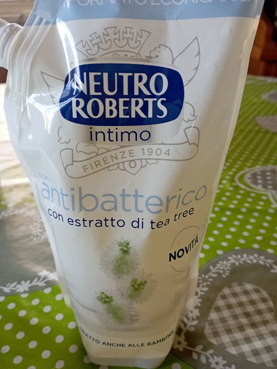 Neutro Roberts Intimo Antibatterico Con Estratto Di Tea Tree Ecoricarica Busta 400 Ml Inci 8772