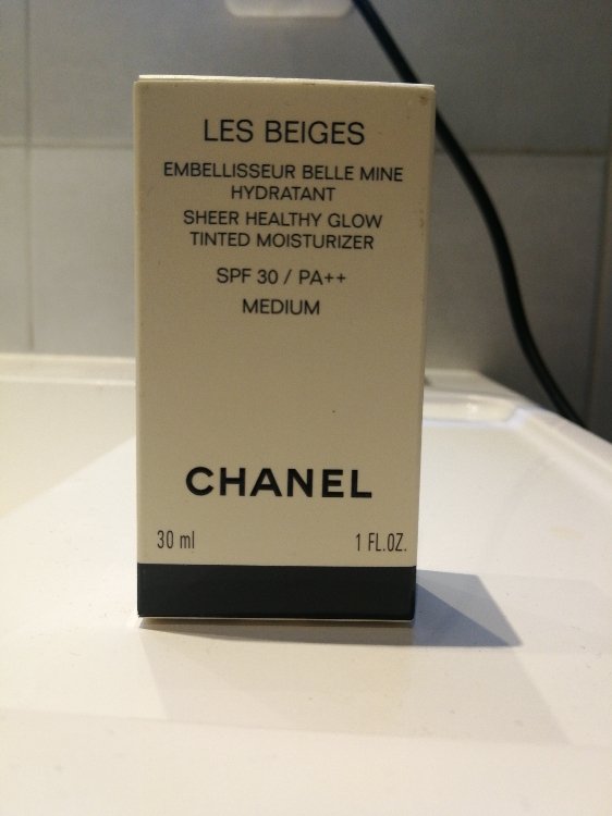 Chanel Les Beiges : Medium - Embellisseur Belle Mine Hydratant SPF 30 /  PA++ - INCI Beauty