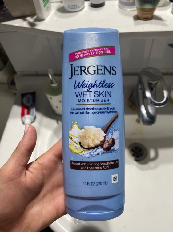 Jergens Weightless Wet Skin Moisturizer With Enriching Shea Oil Hyaluronic Acid 10 Oz Inci 