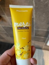 Pharmactiv Le gel douche surgras peaux sensibles - INCI Beauty